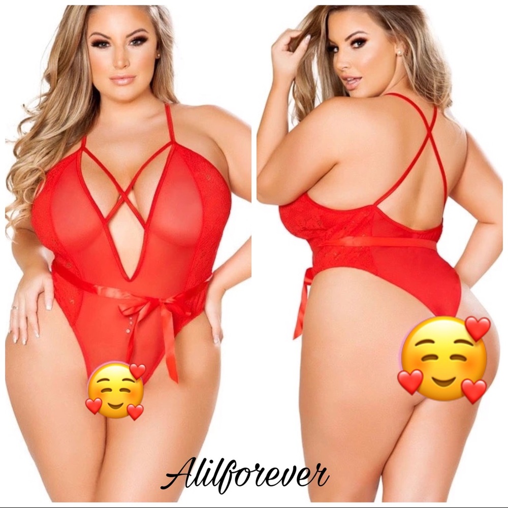 💚  Red Babydoll Lingerie Size 2X